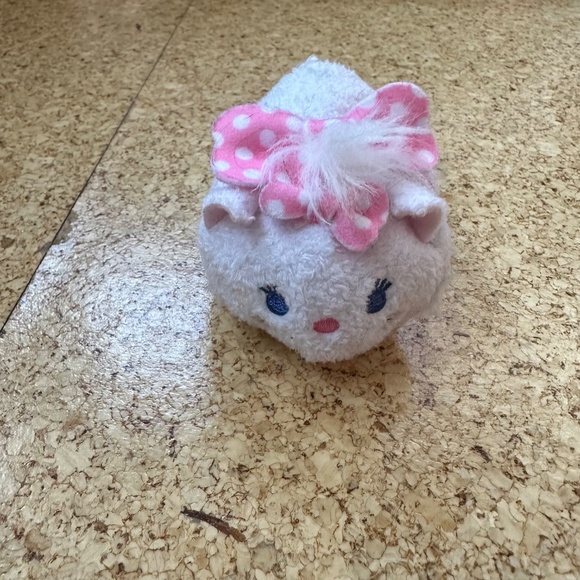 Aristocats Marie Tsum Tsum - Picture 2 of 3